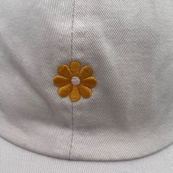 Nassi white baseball cap with small yellow flower OS - Picture 2 of 6